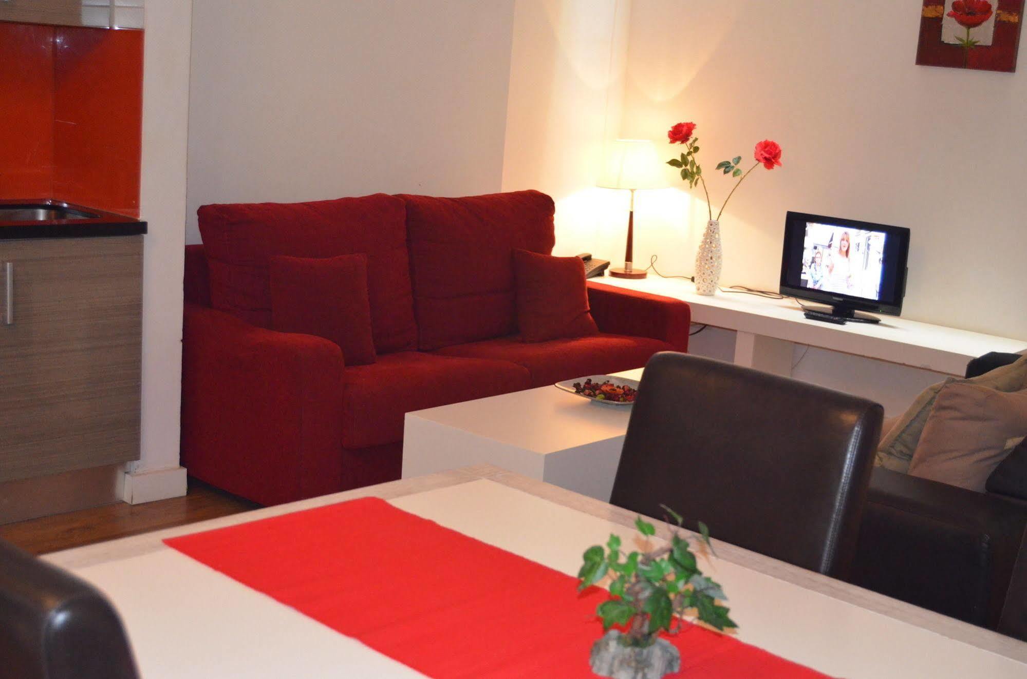 Apartamentos Coronado Малага Экстерьер фото