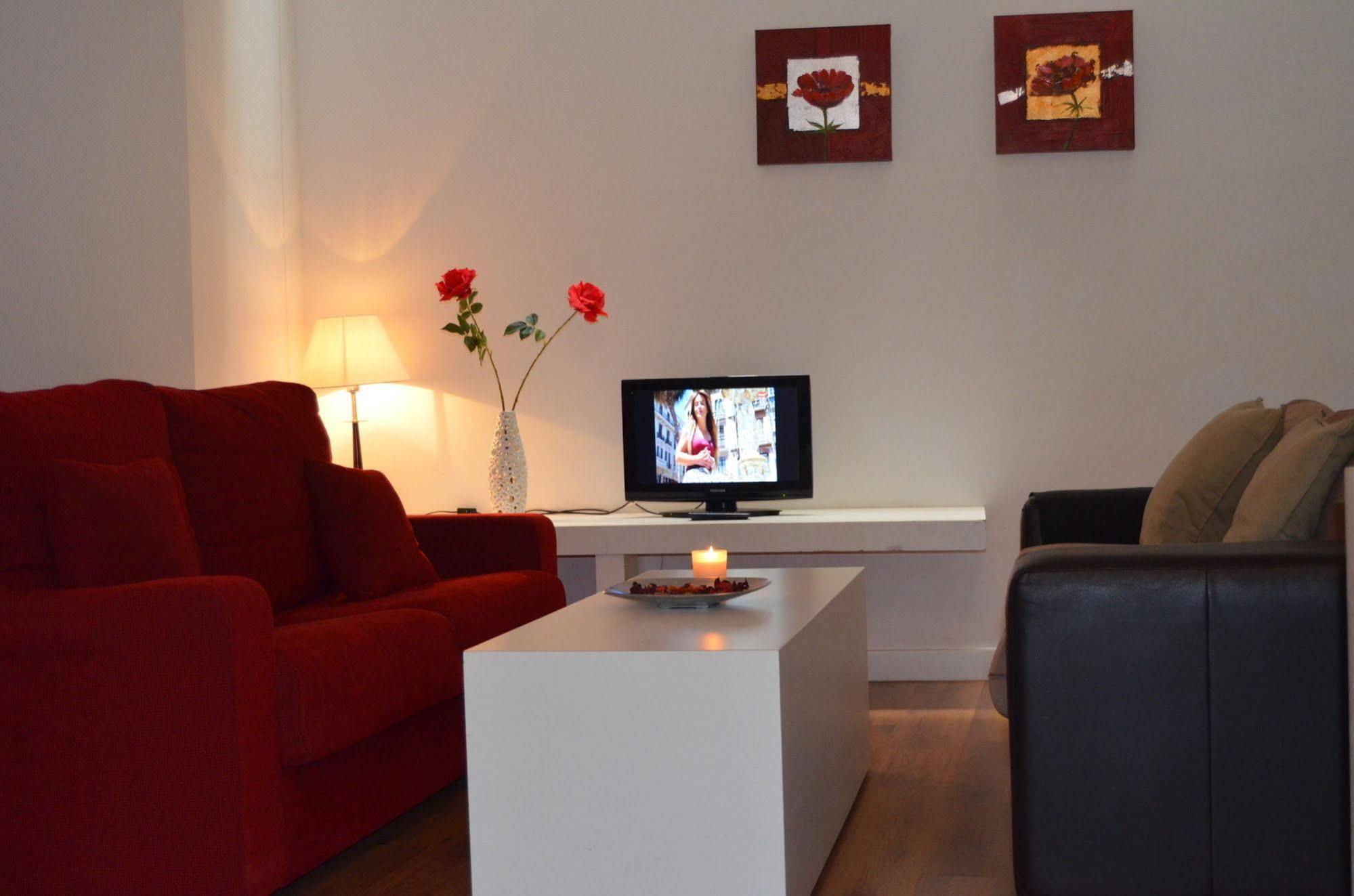 Apartamentos Coronado Малага Экстерьер фото